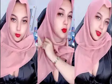 Bokep Hijabers Belahan Payudara Montok Live Stream